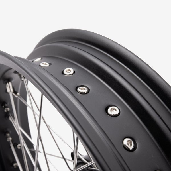 Full-E Charged Front And Rear Wheel Set 17inch X 3.5 & 17inch X 4.25 for Ultra Bee Black