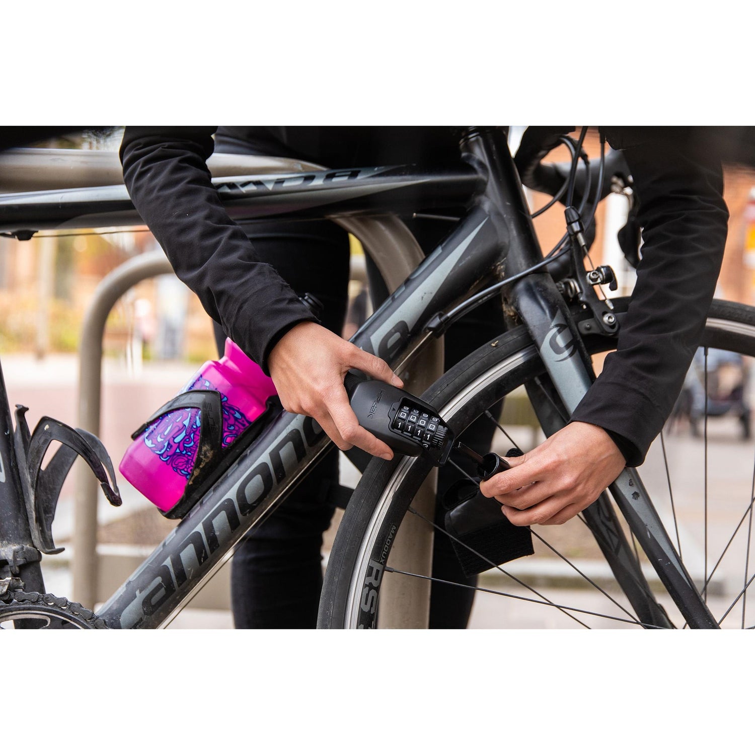 Hiplok Spin Wearable Chain