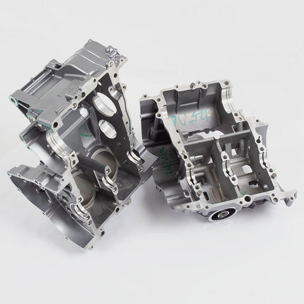 Crankcase Set for LX500-J-E5, LX500-K-E5