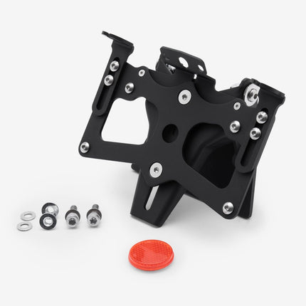 Full-E Charged Tail Tidy for Sting