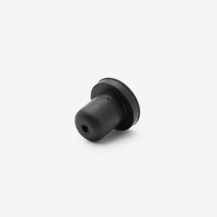 Grommet