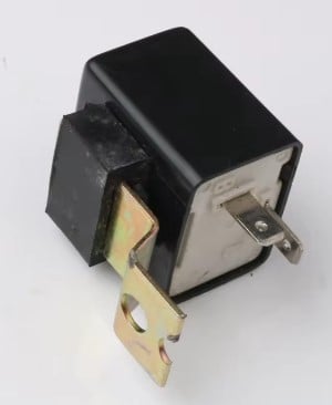 Turn Signal Relay Suzuki TS125 DR125 GP125 PE175 AX100 38610-09400