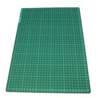 A3 Cutting Mat Triple Layer Non Slip 30x45cm - Toolzone KDPHB269