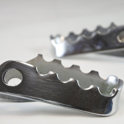 Foot Peg Set 74-78 Ossa Phantom Mar Super Pioneer Explorer Isdt Vintco OW-123-400
