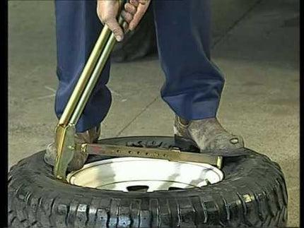 Bead Breaker 8- 12 Wheels / Rims